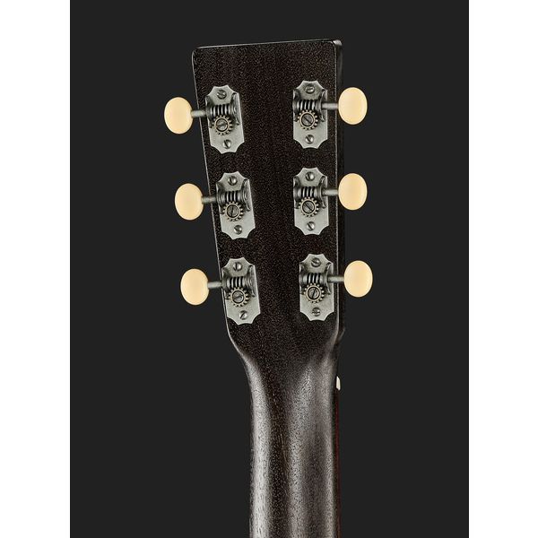 Martin Guitars 000-17E Black Smoke mit Tonabnehmer und Softcase