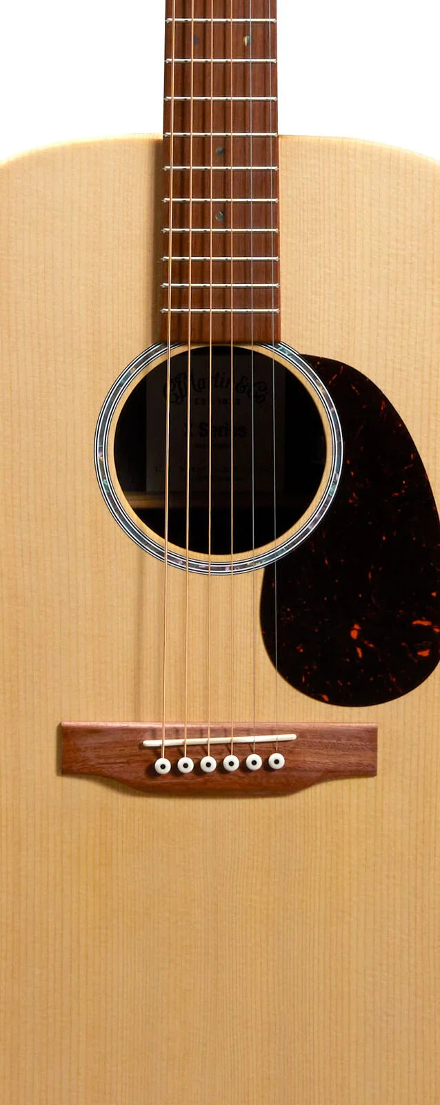 Martin  Westerngitarre D-X2E, Mahogany, Remastered mit Tonabnehmer und Gigbag