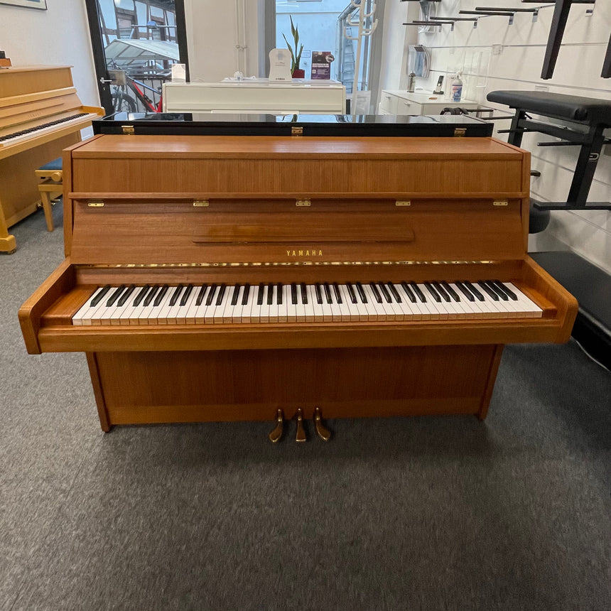 Yamaha Klavier M1J Nussbaum Bj. 1978 (gebraucht)